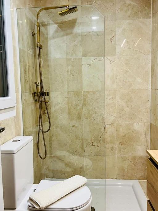 New Luxurious Studio With Patio/Center Lägenhet Málaga Exteriör bild